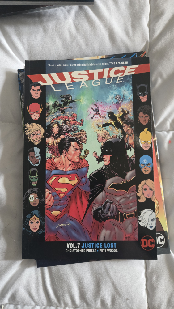 Assorted Justice League TPBs - photo 4