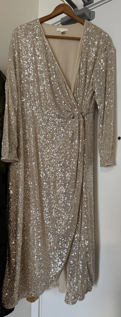 H&M Sequin Wrap Dress - Size M - photo 3