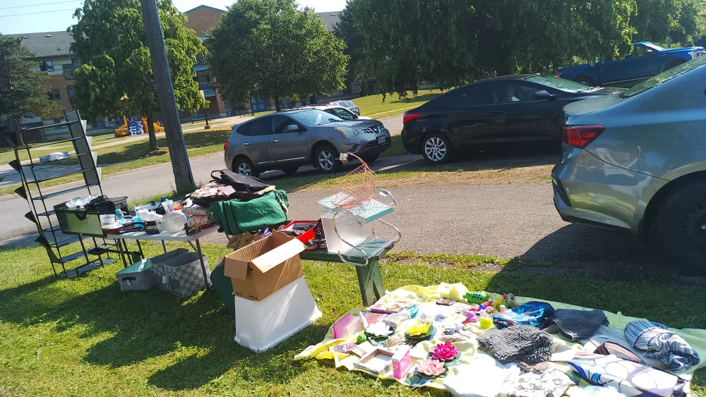 GARAGE SALE image indicator(6)