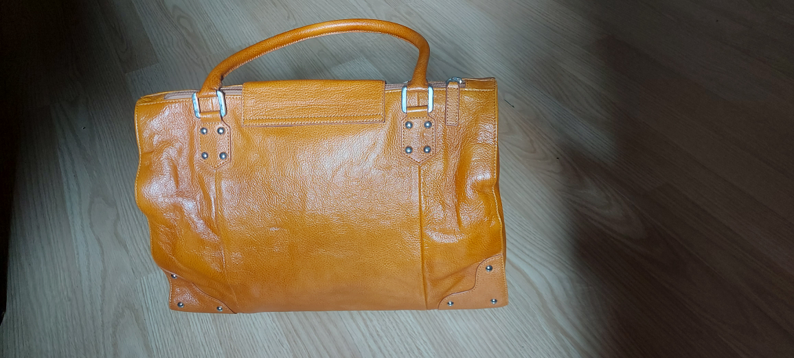 Jeanne Lottie Handbag - Stylish & Functional - photo 3