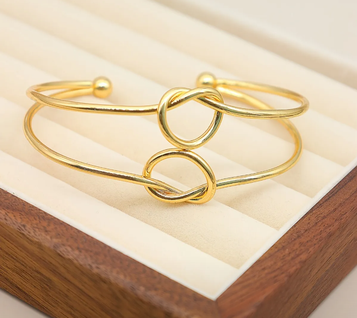 Gold tone Knot Bangle Bracelet - Adjustable