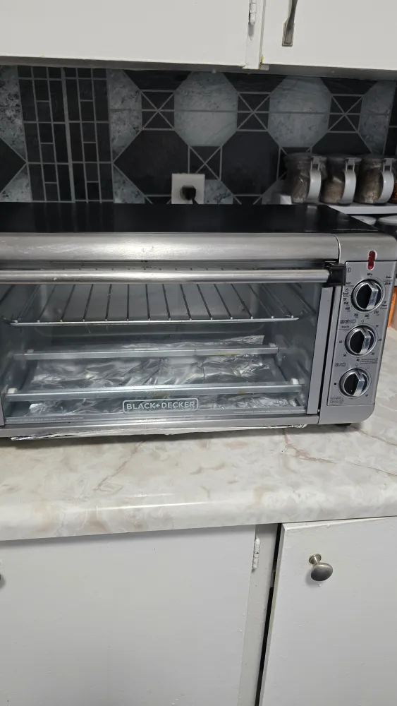 Black+Decker Toaster Oven thumbnail