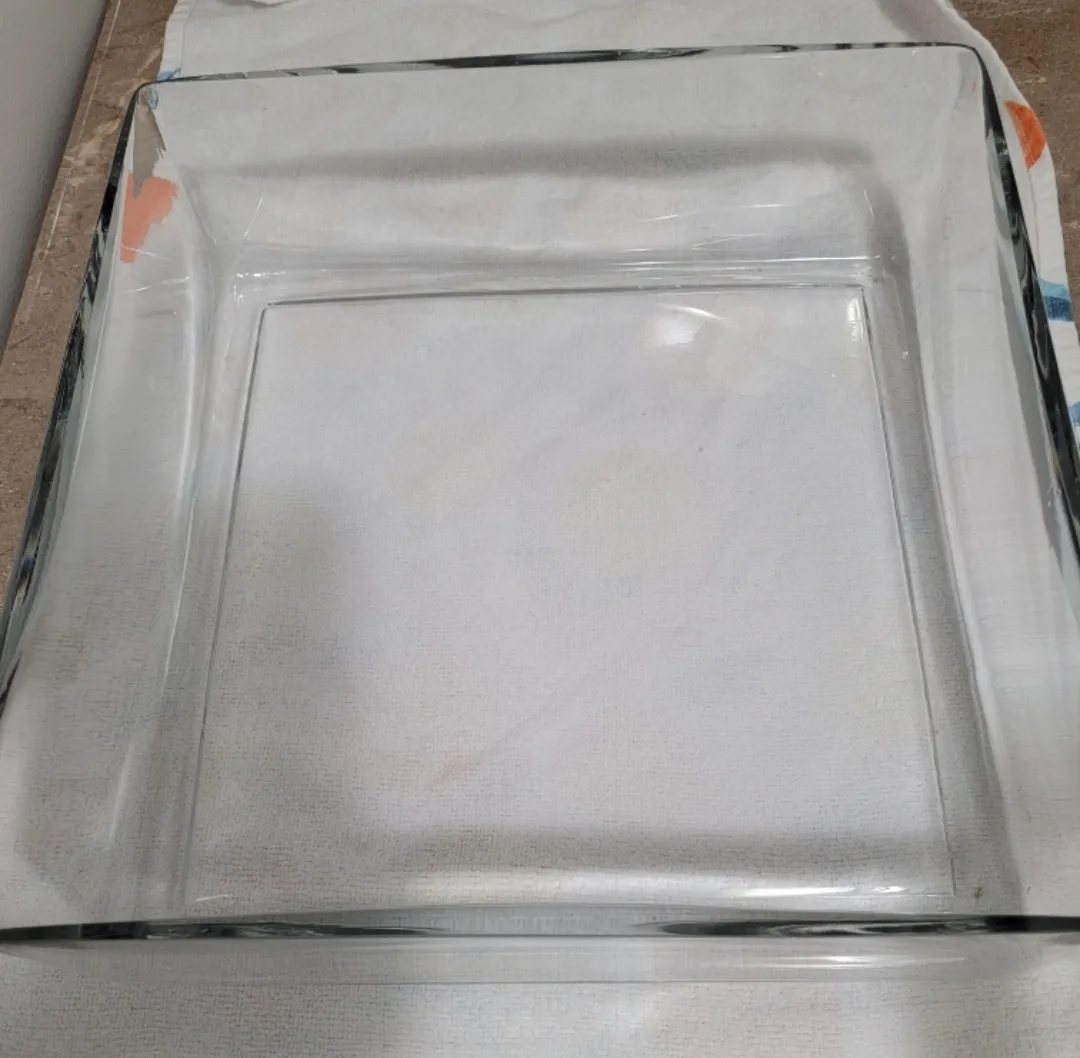 Heavy Glass Florist Dish image indicator(2)