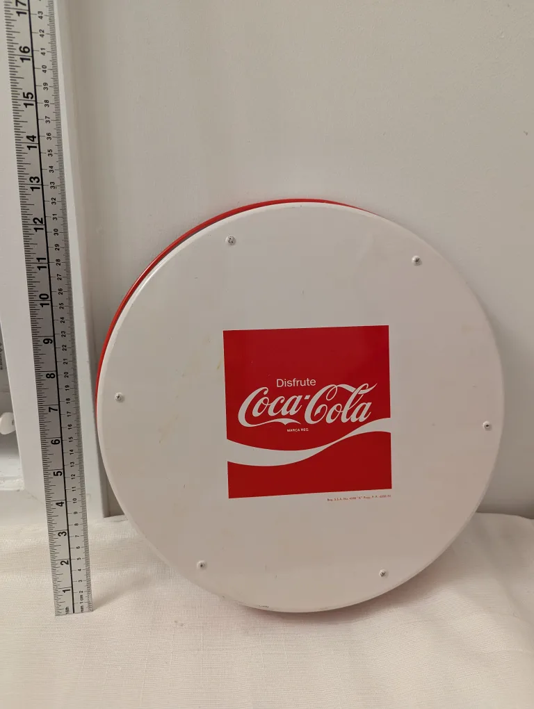 Vintage 1973 Mexican Coca-Cola Serving Tray image indicator(2)