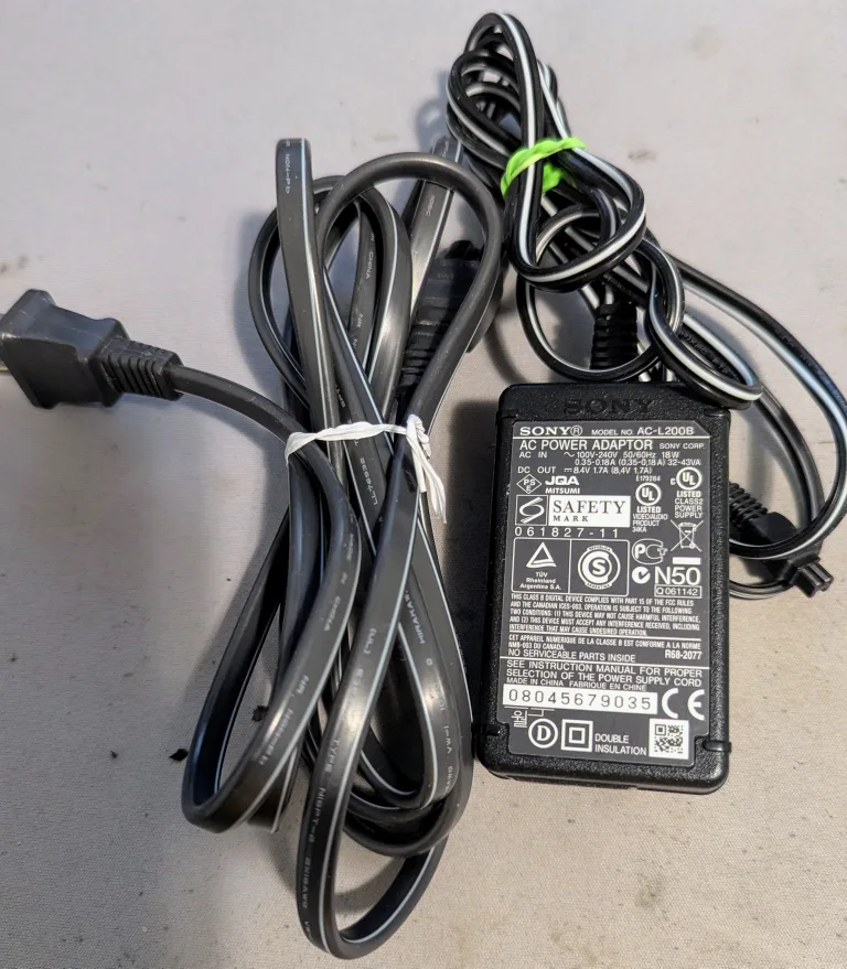 Sony Handycam AC adapter thumbnail