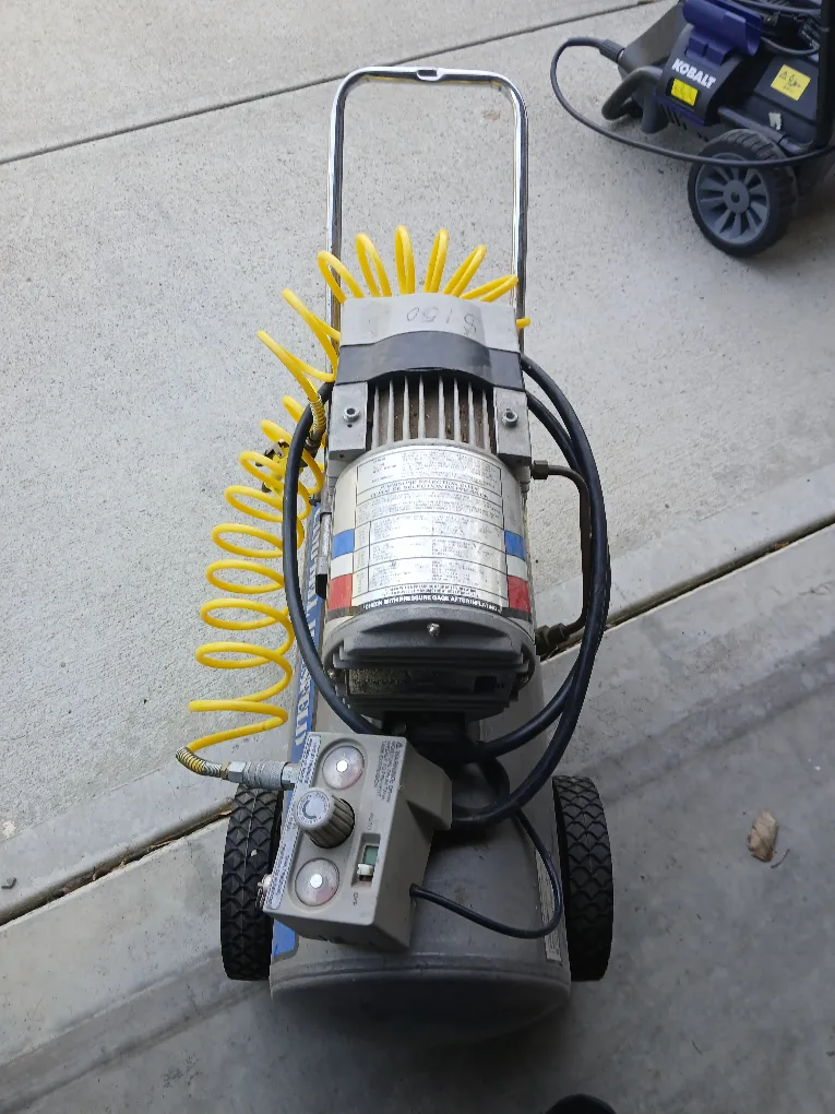 Campbell Hausfeld Air Compressor thumbnail