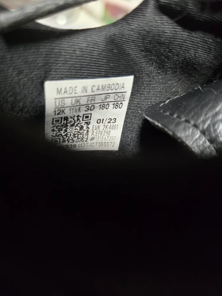 [freecycle] Adidas Ozweego Black Sneakers - US 12K image indicator(5)