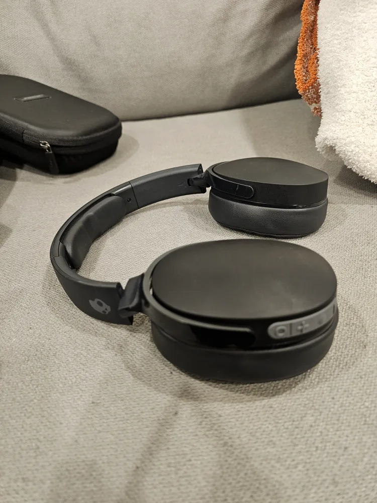 Skullcandy Hesh ANC Over-Ear Headphones - Black image indicator(2)