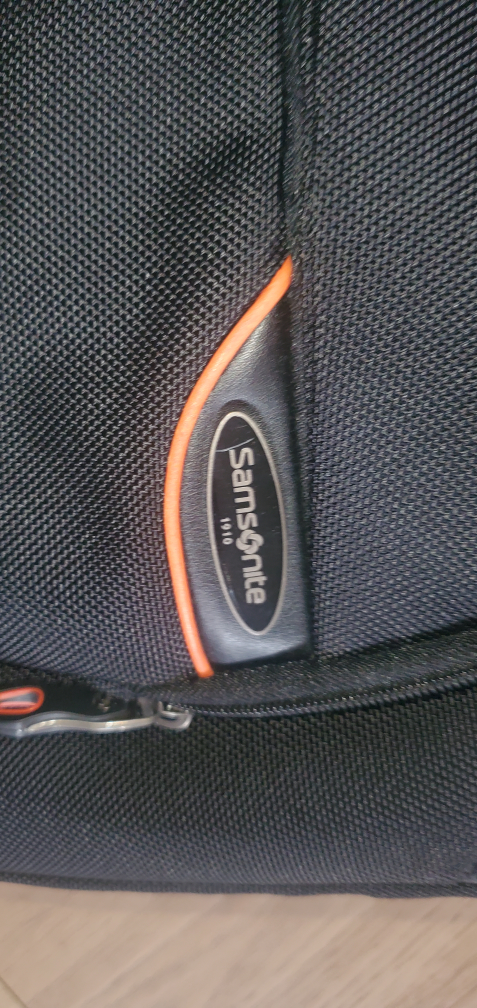 Samsonite Black Rolling Suitcase - photo 2