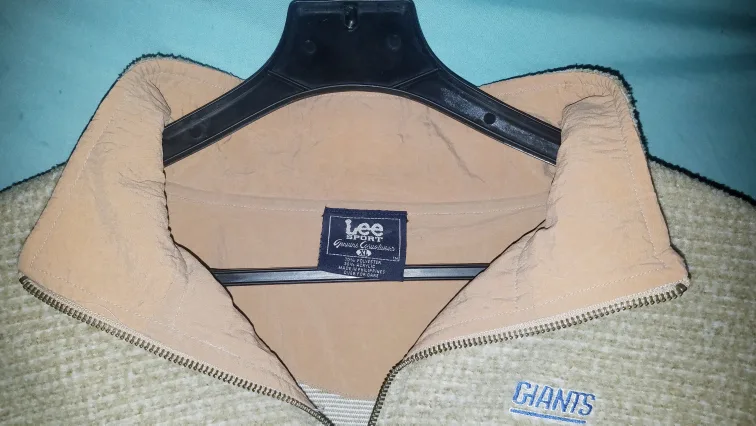 Vintage  Lee Sport NY Giants Fleece Pullover 7 Beige Denim Trim image indicator(4)