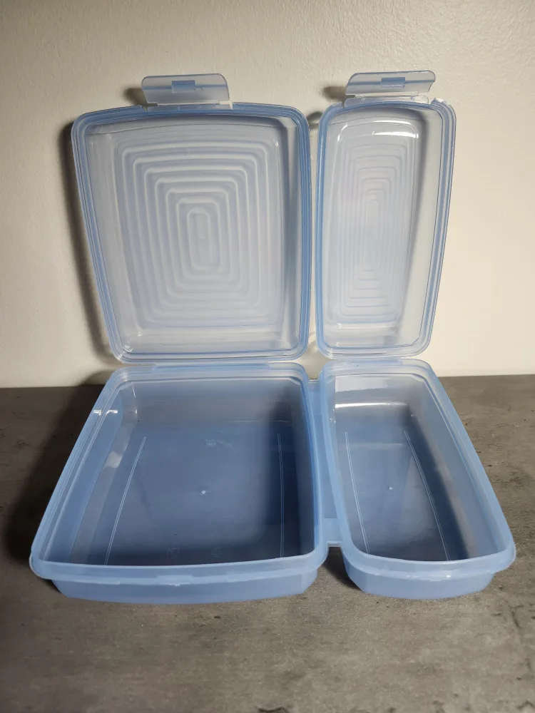FREEBIE: Blue Lunch/Snack Containers image indicator(6)