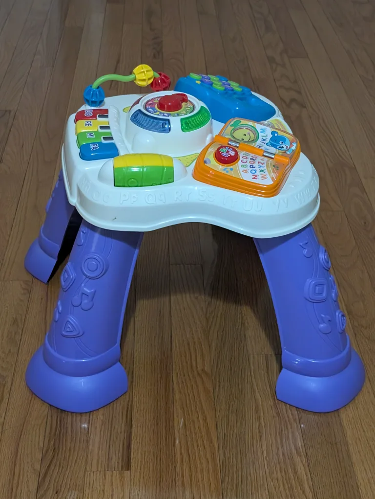 VTech Sit-to-Stand Learn and Discover Table image indicator(2)