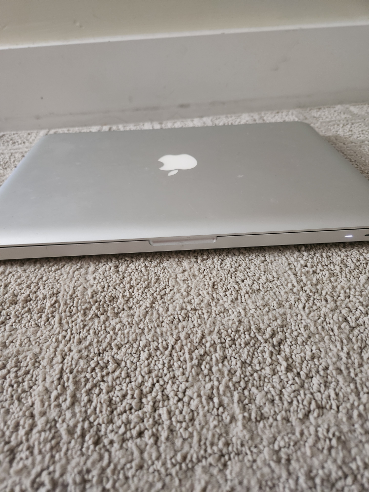 Apple MacBook Pro - photo 3