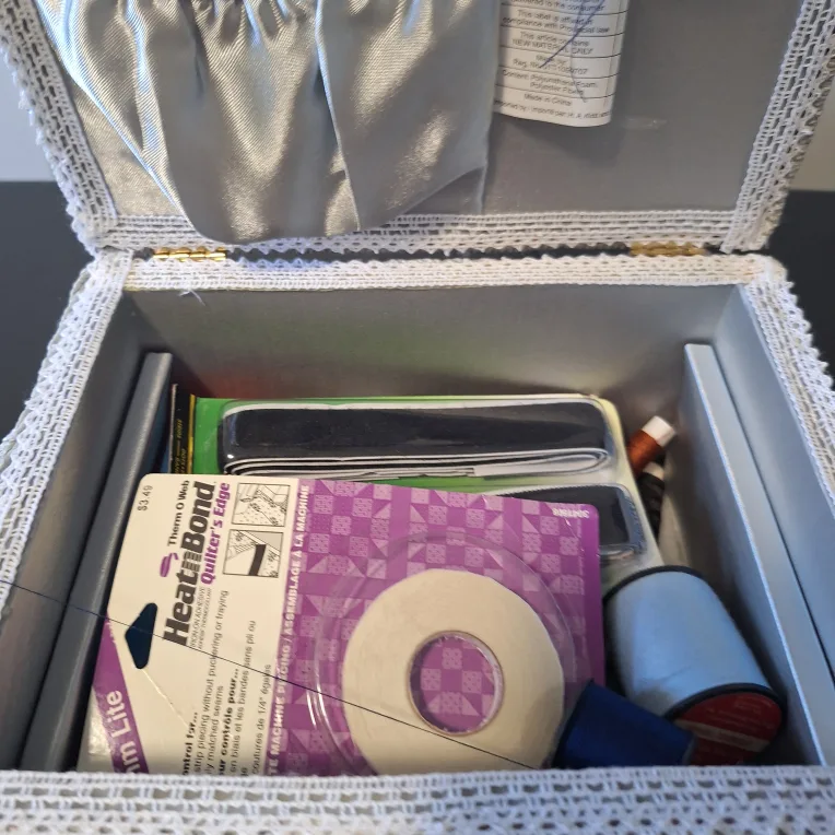 Sewing Kit Basket with Supplies image indicator(4)