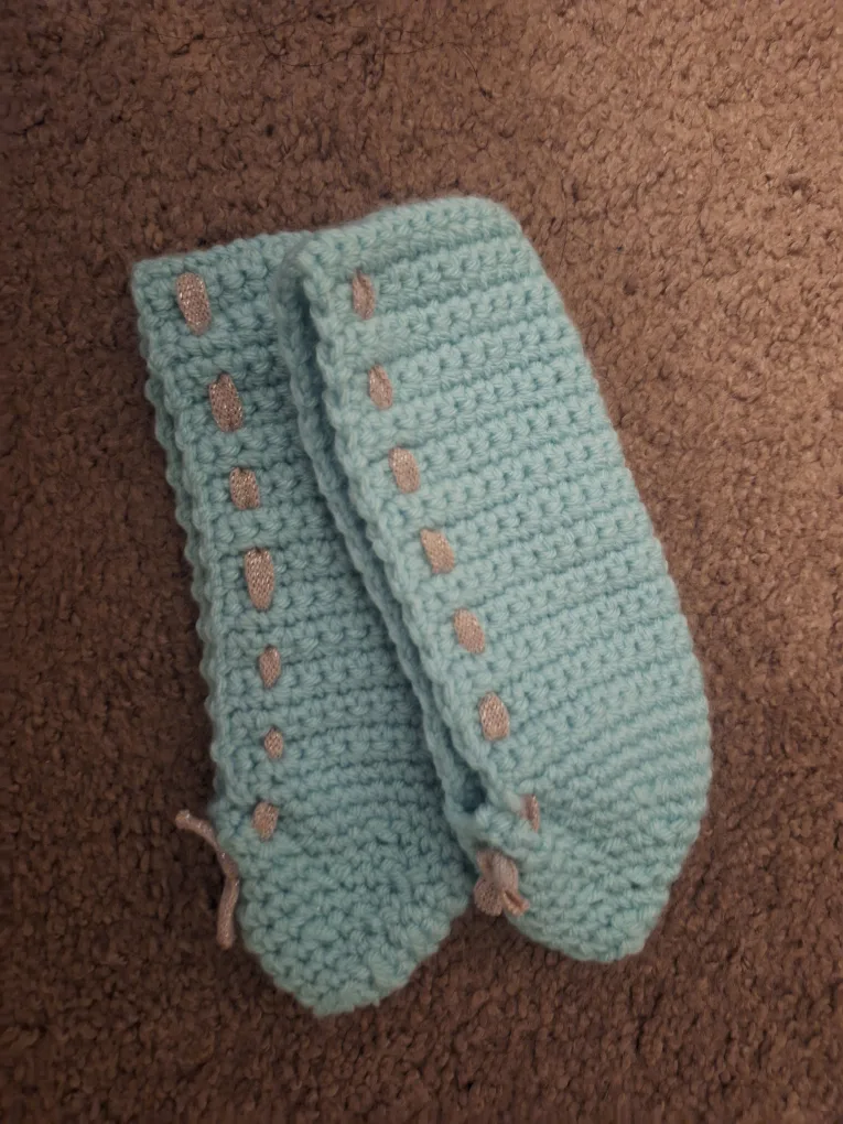 Handmade Knitted Slippers thumbnail