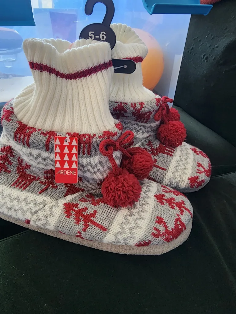New House Slipper Booties 🧡 thumbnail