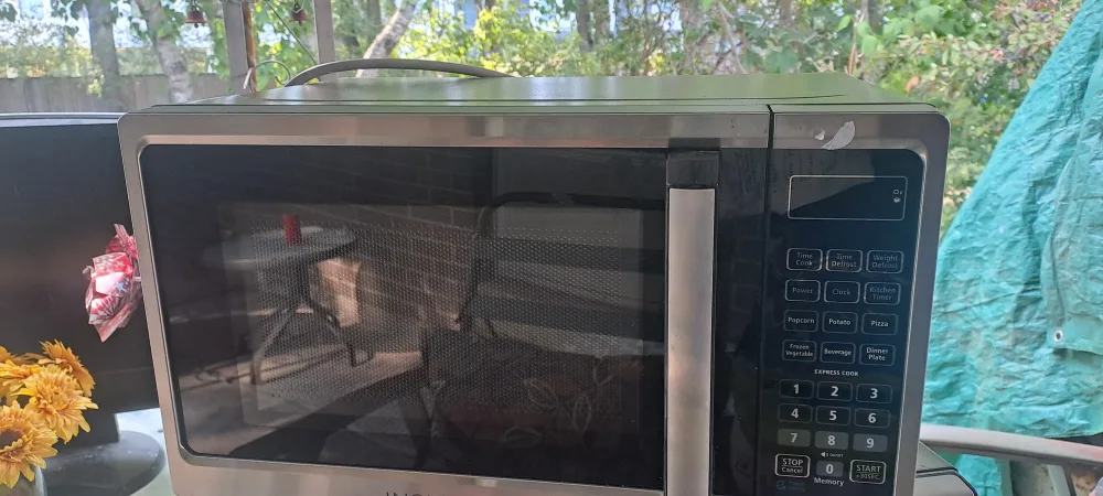 Insignia Microwave - Stainless Steel thumbnail