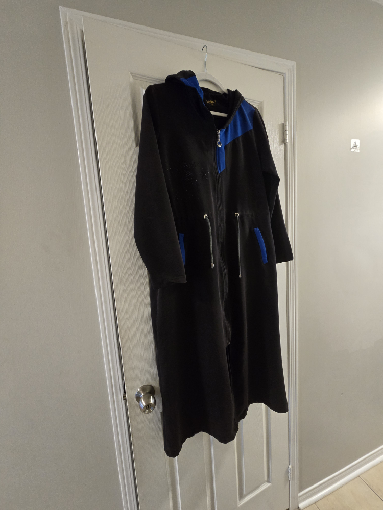 abaya Ladies' Black and blue - Size Medium