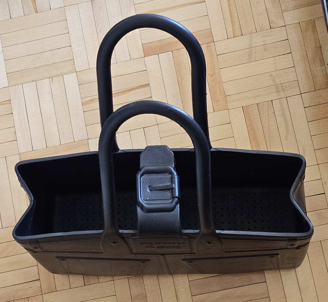 Stand up black purse - photo 4