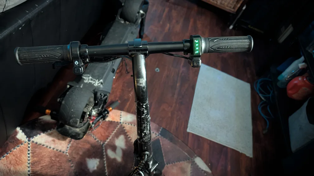 Jetson  bolt folding E-bike image indicator(2)