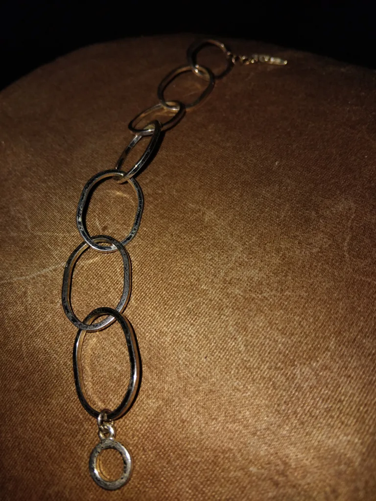 Silver Tone Oval Link Bracelet thumbnail