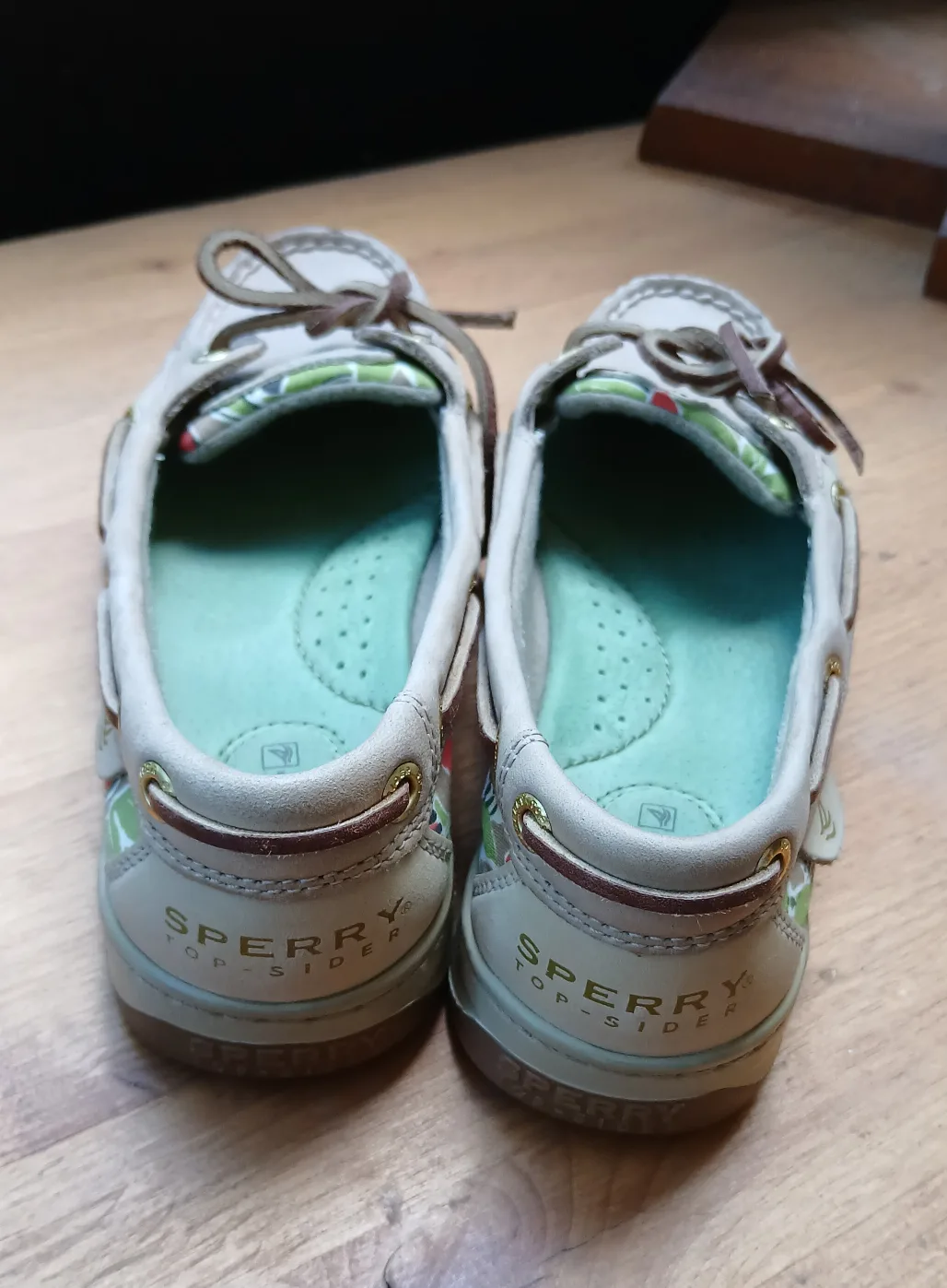 Sperry Top-Sider Boat Shoes Size 6 image indicator(2)