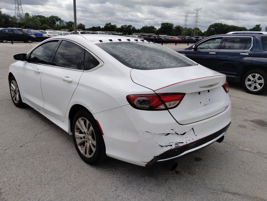2015 Chrysler 200 - photo 3