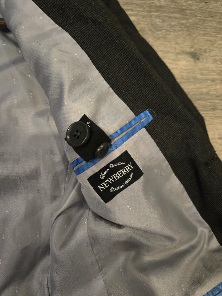 NEWBERRY Special Occasions Blazer - Size 16 image indicator(2)