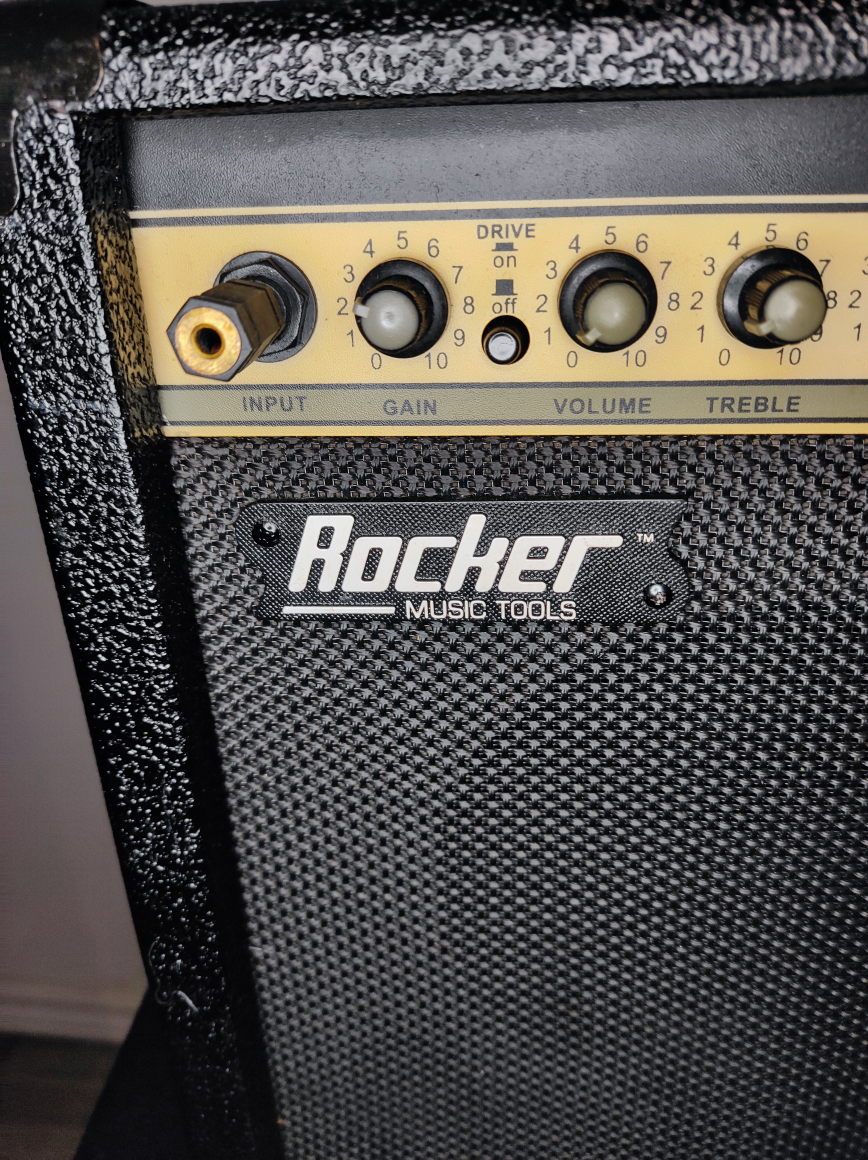 Rocker RX-100 Guitar Amplifier - photo 3