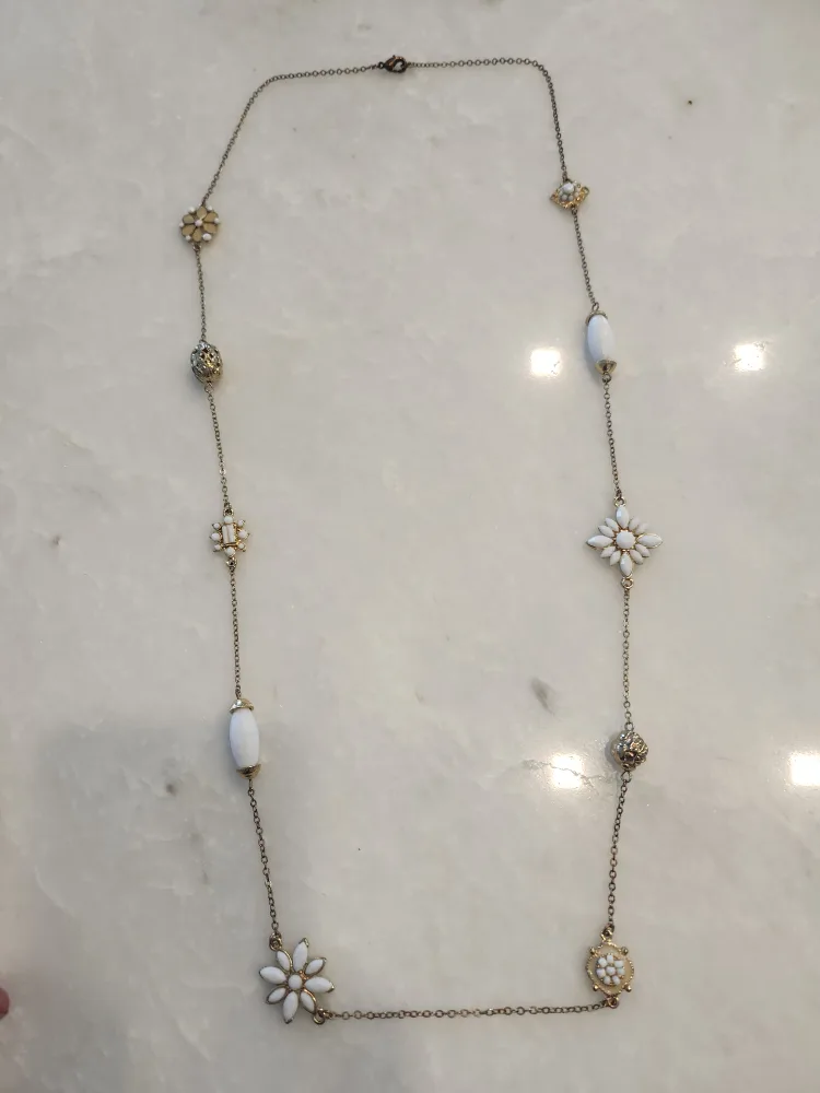 Vintage Style Necklace thumbnail