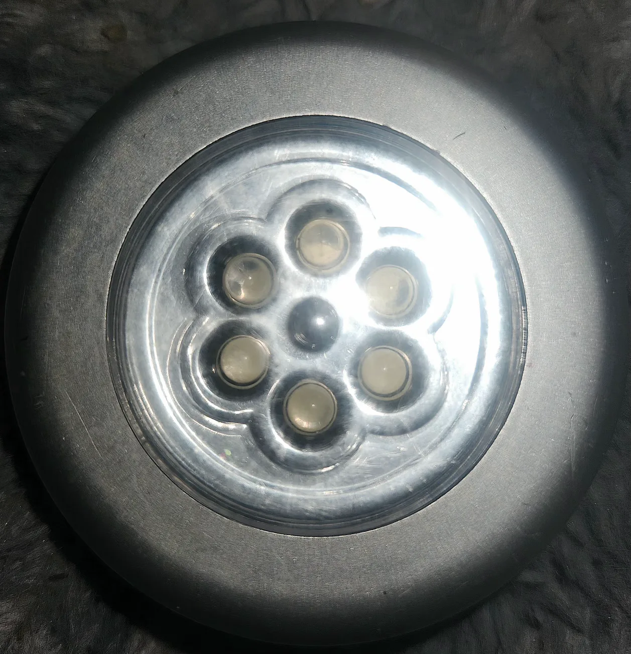 LED Puck Light thumbnail