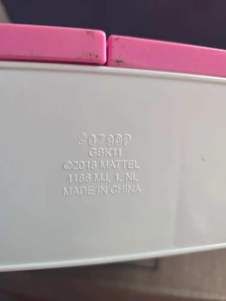 Barbie Pink Toy Wardrobe image indicator(4)