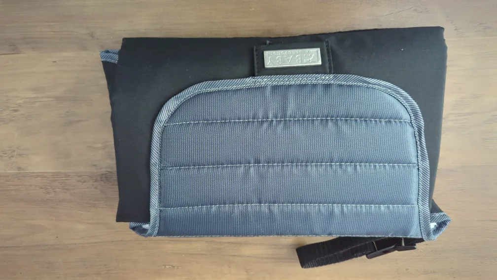 Baby Diaper Changing Pad with storage for Diapers and Wipes image indicator(2)