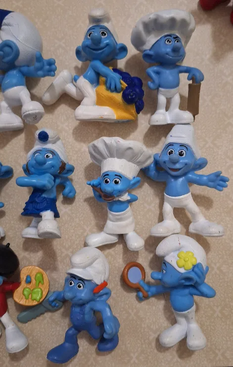 Smurfs Figurine Lot of 13 image indicator(3)