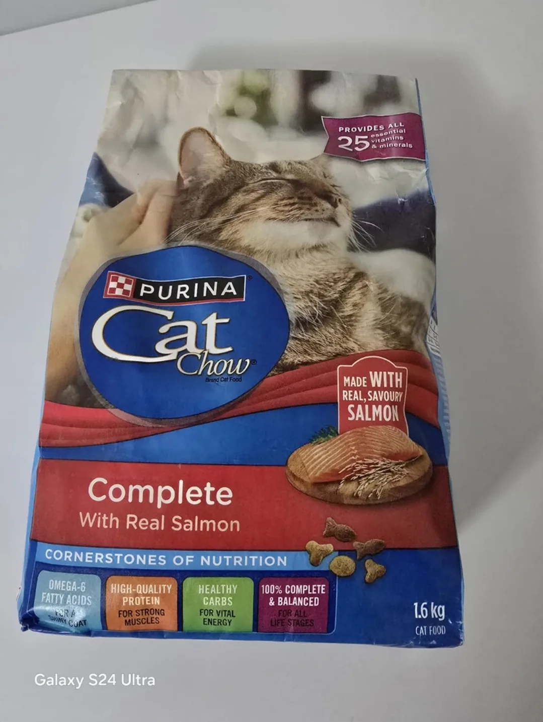 Purina Cat Chow Complete Salmon - 1.6 kg thumbnail