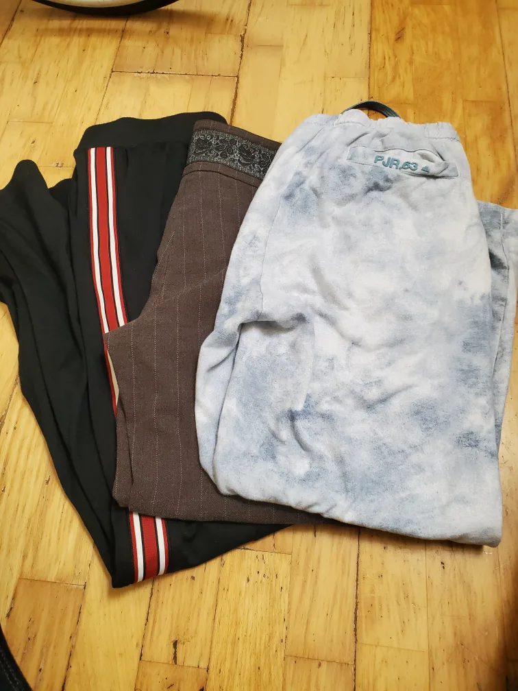 Bundle of 3 Pairs of Pants thumbnail