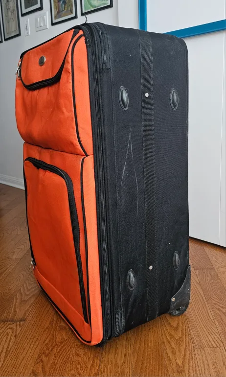 💖 Rolling Suitcase - Black & Orange image indicator(2)