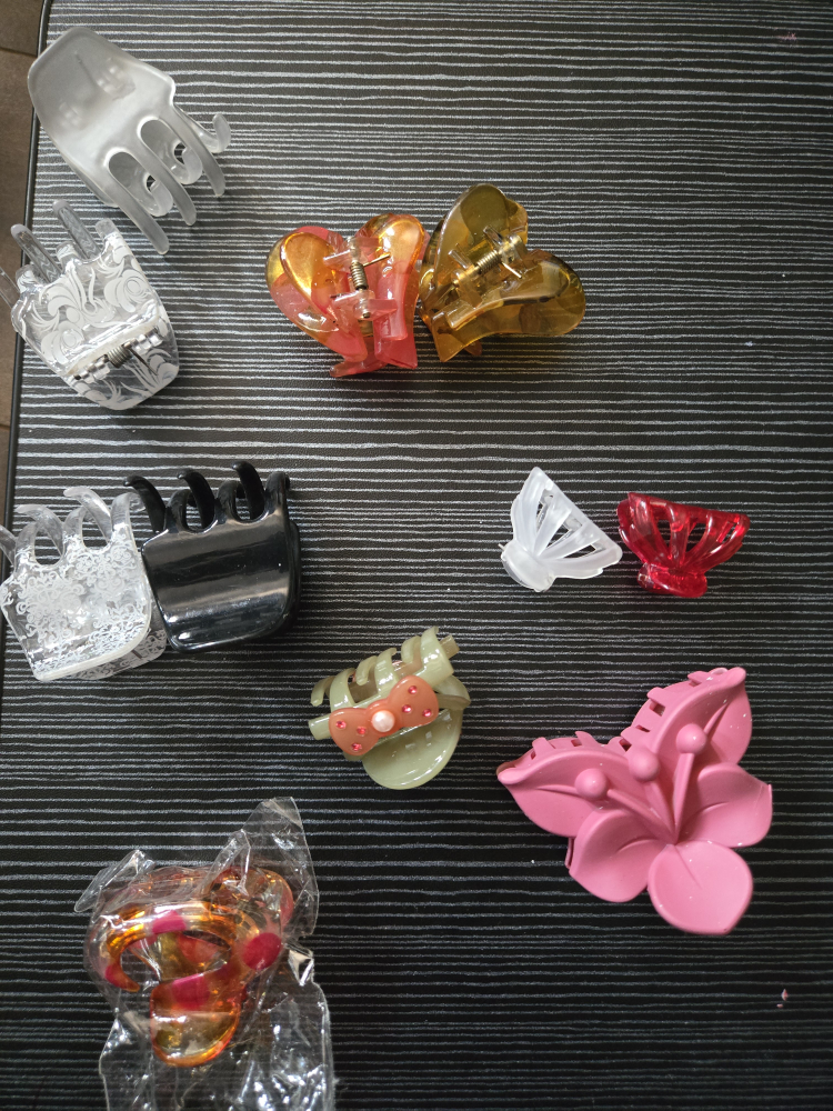 Assorted Hair Claw Clips