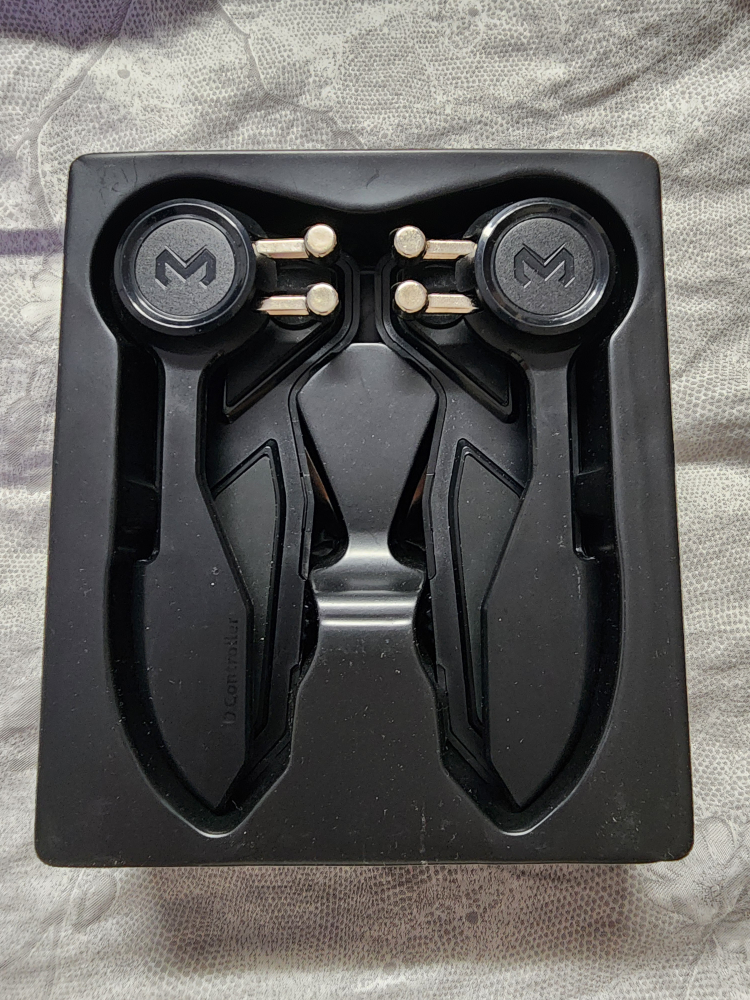 Momo AK-PAD6K Mobile Game Controller - photo 2