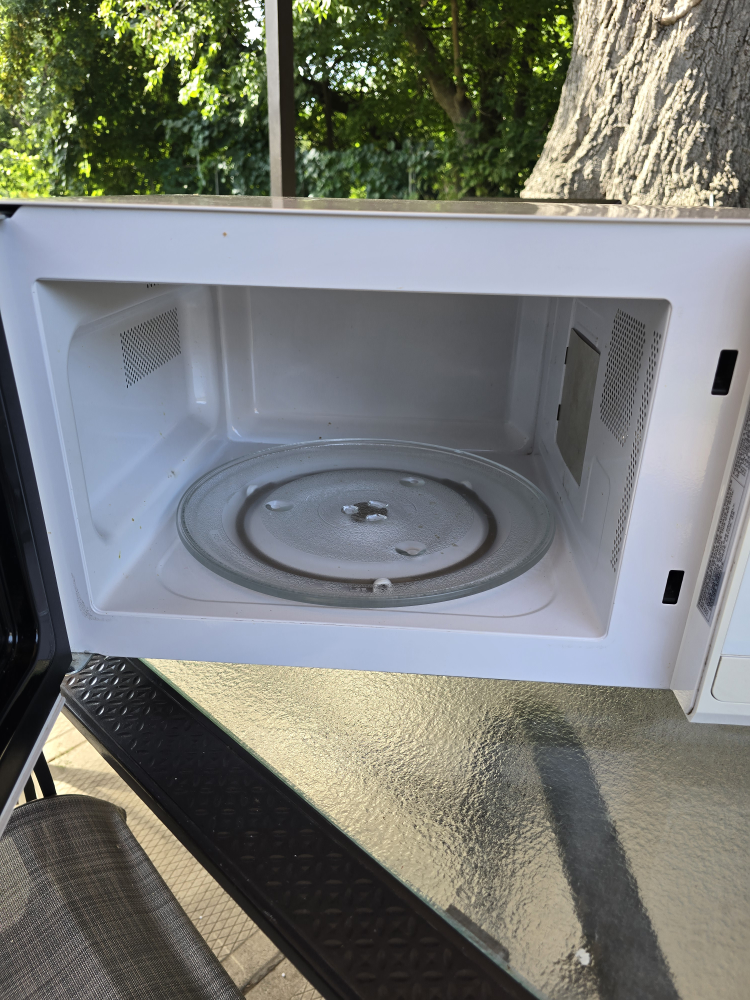 microwave - photo 2