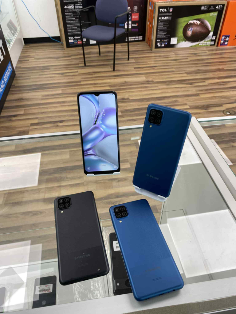 Samsung Galaxy A12 - Blue & Black - photo 3