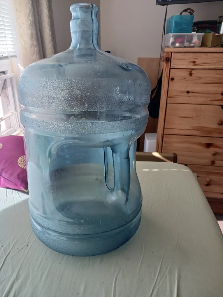 Canadian Springs 18.5 L Water Bottle image indicator(2)