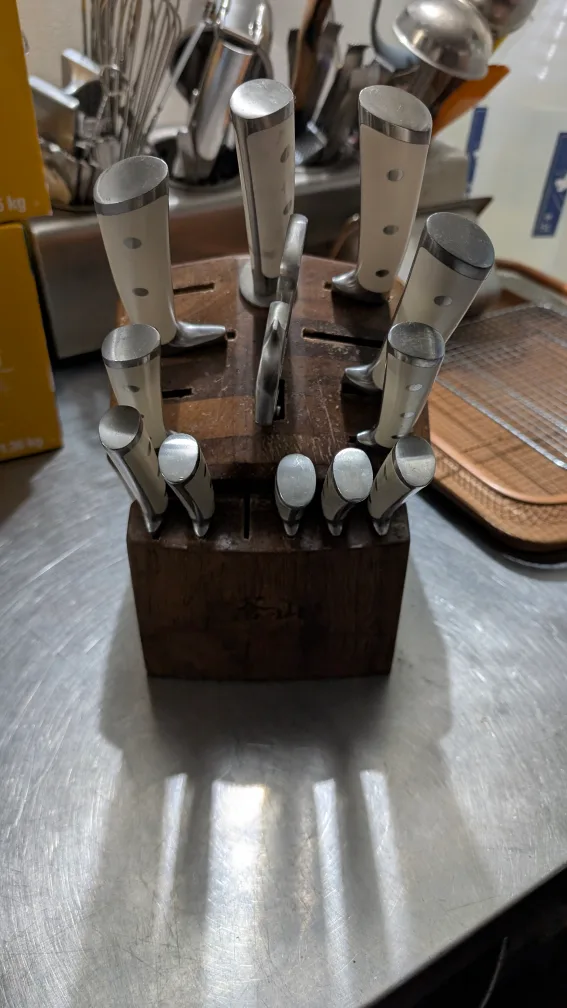 Japanese Knife Set with Block thumbnail