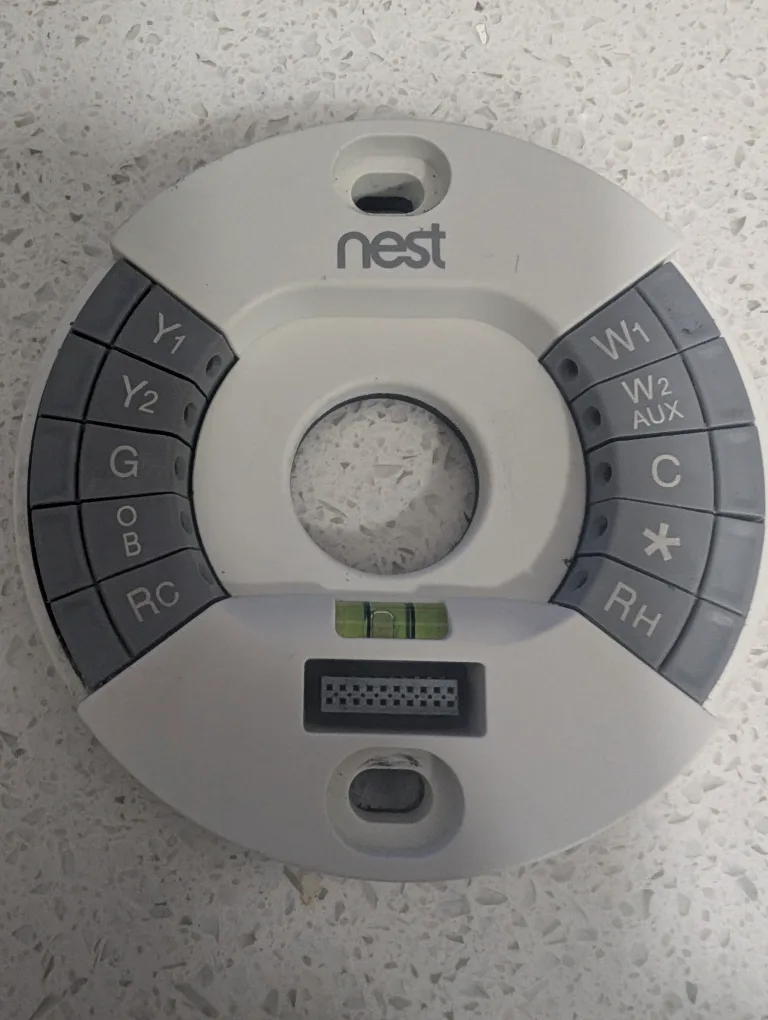 This is a Gen1 Google nest thermostat&backing plate 2.5&5G image indicator(2)