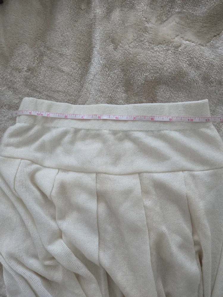 Cream Knit Maxi Skirt image indicator(4)