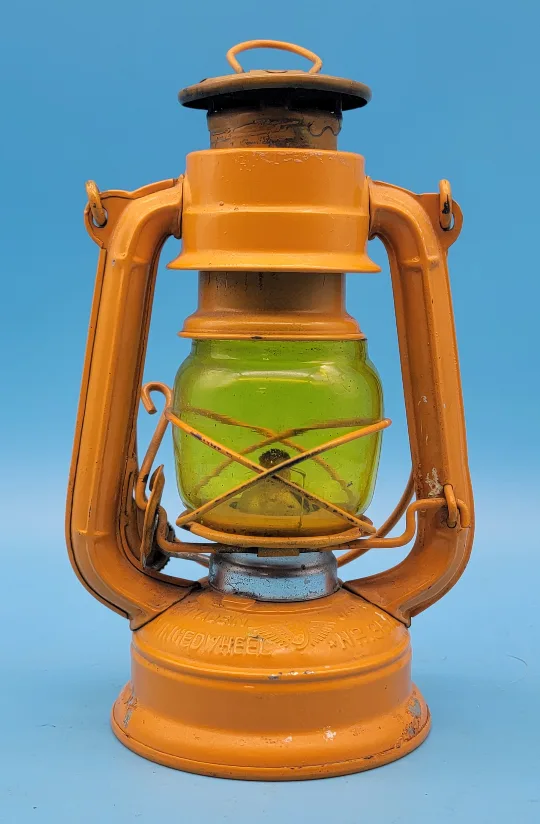 Winged Wheel No.350 KEROSENE LANTERN Made in Japan thumbnail
