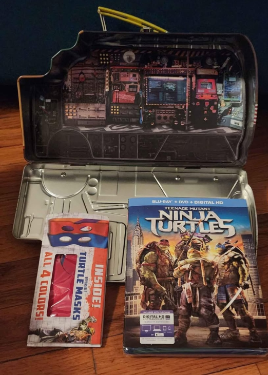 Teenage Mutant Ninja Turtles Movie, Masks & Lunchbox - photo 4