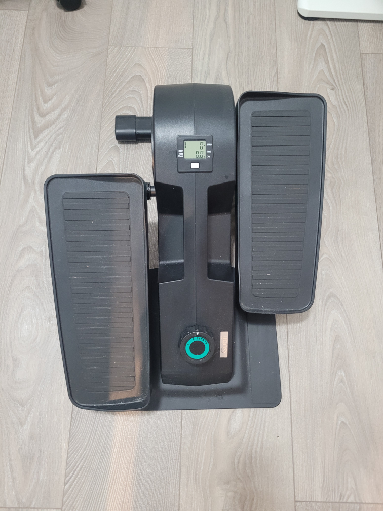 Cubii Jr Under Desk Elliptical