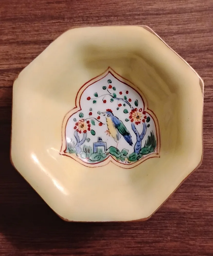 Vintage 3 " Japanese Trinket Bowl thumbnail