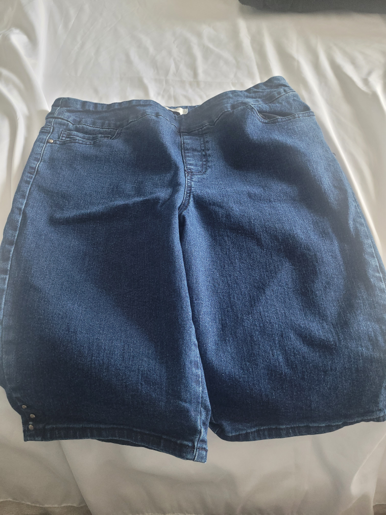 GG Jeans Denim Shorts - Size 16